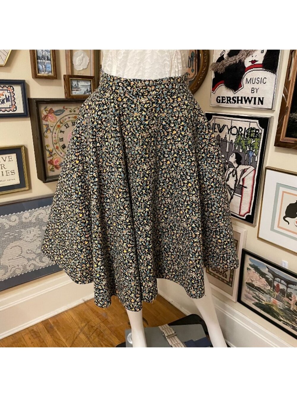 40s 50s Vintage Quilted Black Circle Skirt With Colorful Folk Print Size XS